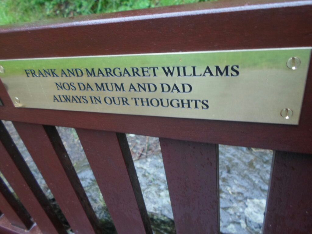 Memorial plaques for benches